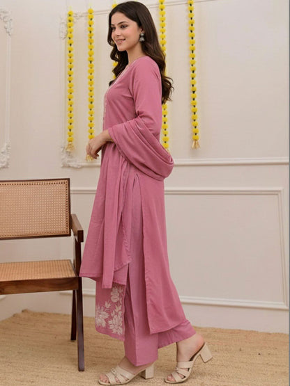 Women Floral Embroidered Regular Thread Work Kurta